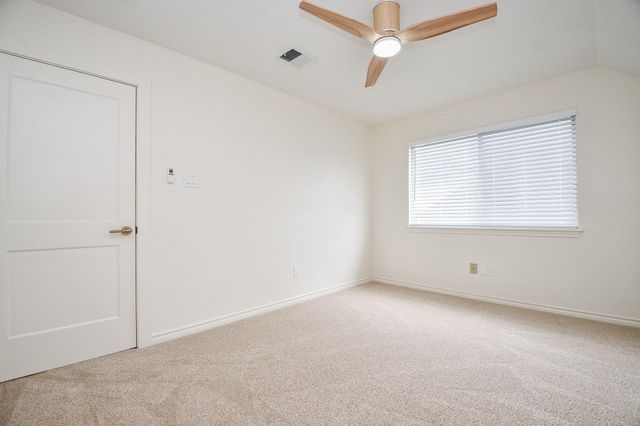 206 E Sutton Square, Stafford, TX 77477