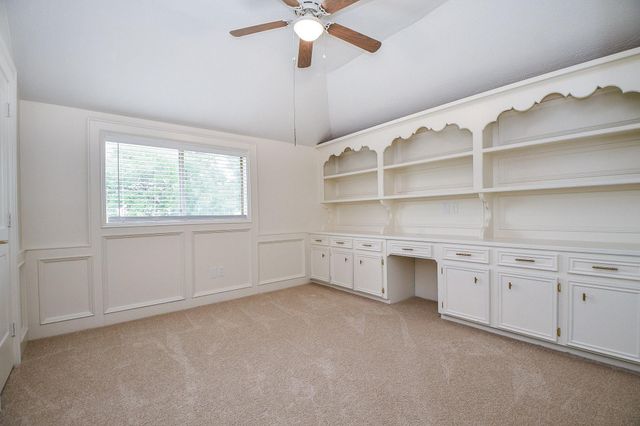 206 E Sutton Square, Stafford, TX 77477