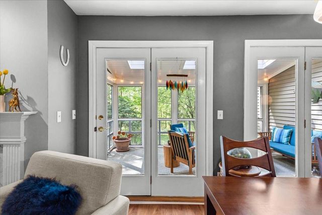 19 Saxonhollow Dr Unit G2, Essex Junction, VT 05452