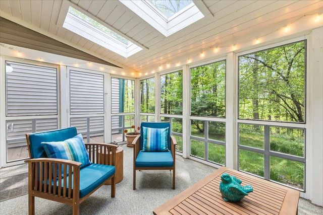 19 Saxonhollow Dr Unit G2, Essex Junction, VT 05452