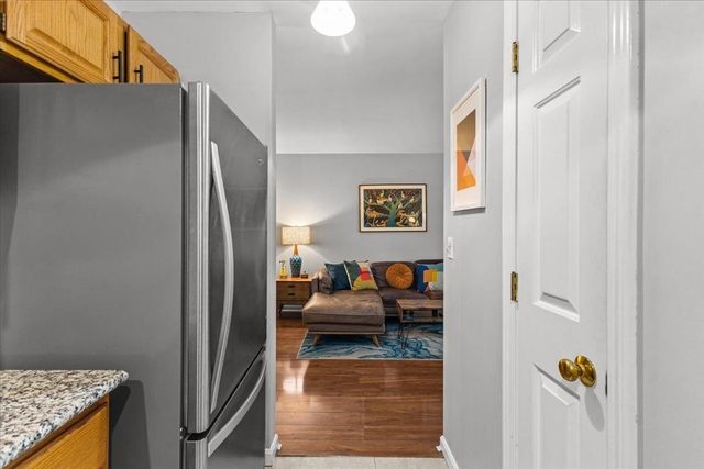 19 Saxonhollow Dr Unit G2, Essex Junction, VT 05452