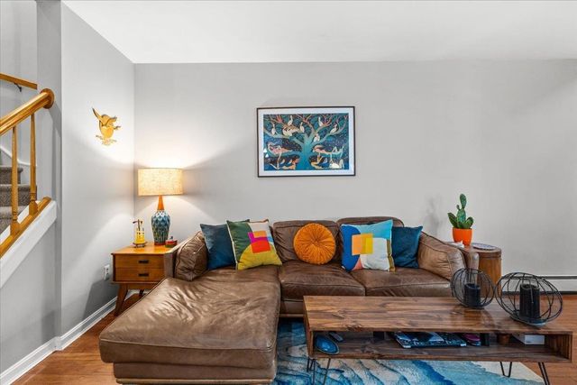 19 Saxonhollow Dr Unit G2, Essex Junction, VT 05452