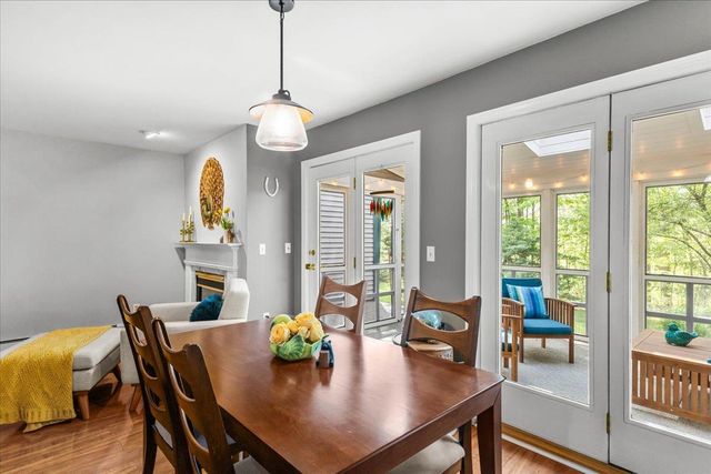 19 Saxonhollow Dr Unit G2, Essex Junction, VT 05452