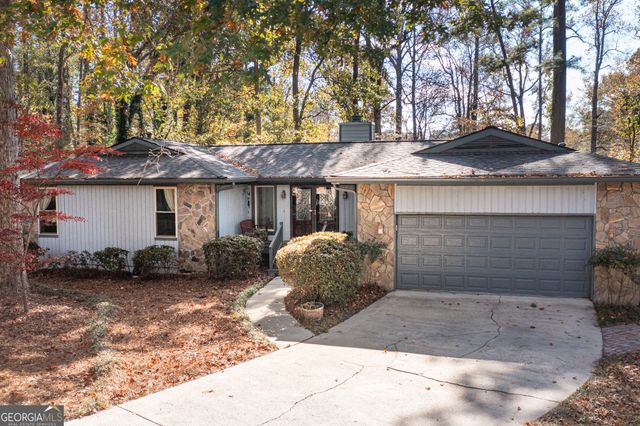 109 Moss Hill Court, Peachtree City, GA 30269