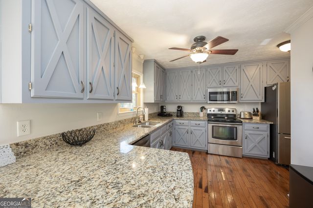 109 Moss Hill Court, Peachtree City, GA 30269