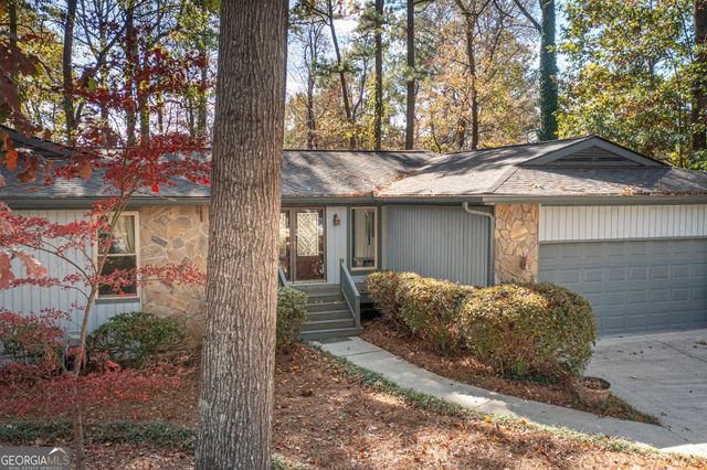 109 Moss Hill Court, Peachtree City, GA 30269
