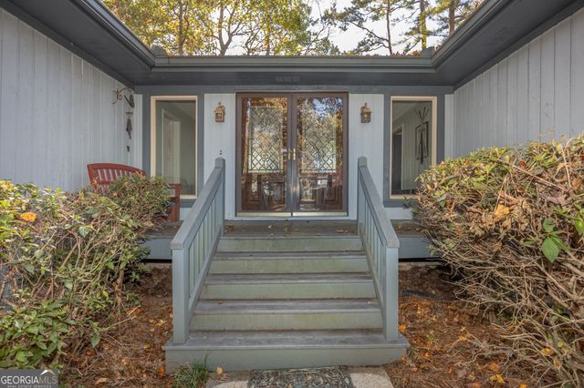 109 Moss Hill Court, Peachtree City, GA 30269