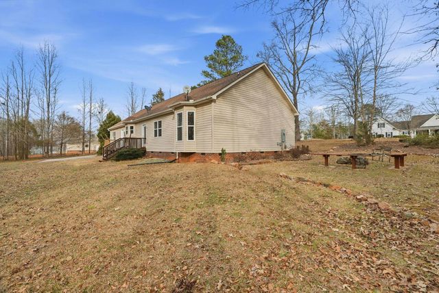 110 Indian Ridge Drive, Laurens, SC 29360