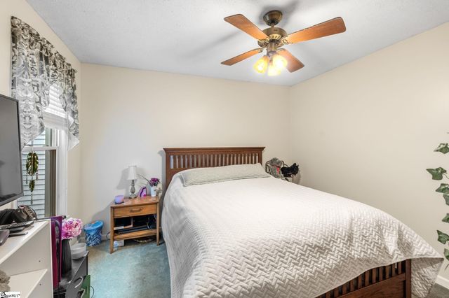 16 Kindlin Way, Taylors, SC 29687