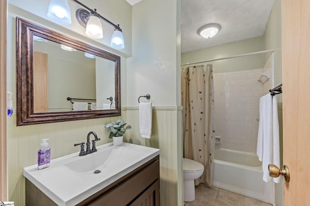 16 Kindlin Way, Taylors, SC 29687