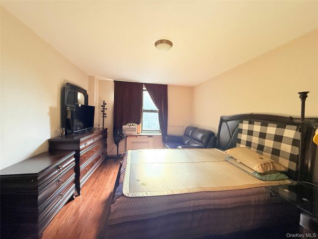 87-10 51st Ave 5H, Elmhurst, NY 11373