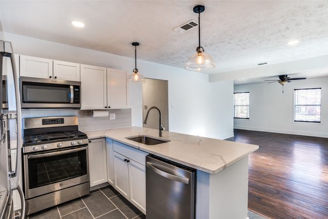 2837 Cherrywood Avenue, Dallas, TX 75235