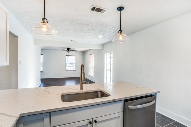 2837 Cherrywood Avenue, Dallas, TX 75235