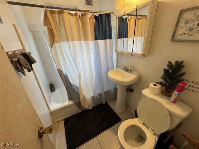 20211 Longbrook Road, Warrensville Heights, OH 44128