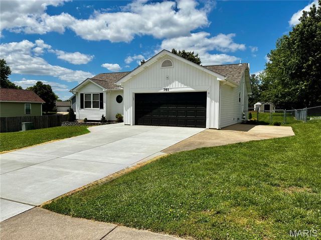 701 Ballantrae Drive, Wentzville, MO 63385