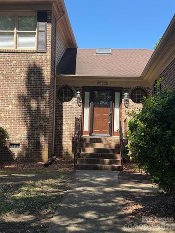 5600 Carmel Road, Charlotte, NC 28226