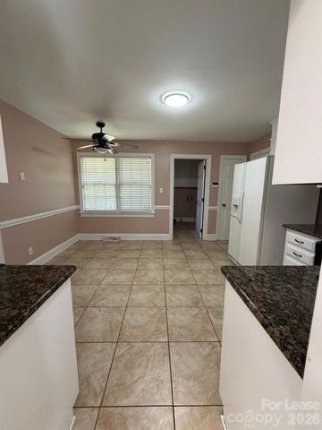 5600 Carmel Road, Charlotte, NC 28226