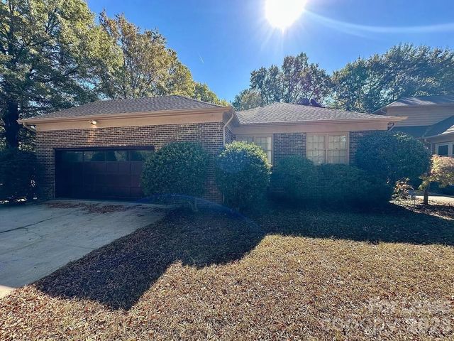 5600 Carmel Road, Charlotte, NC 28226