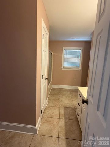 5600 Carmel Road, Charlotte, NC 28226