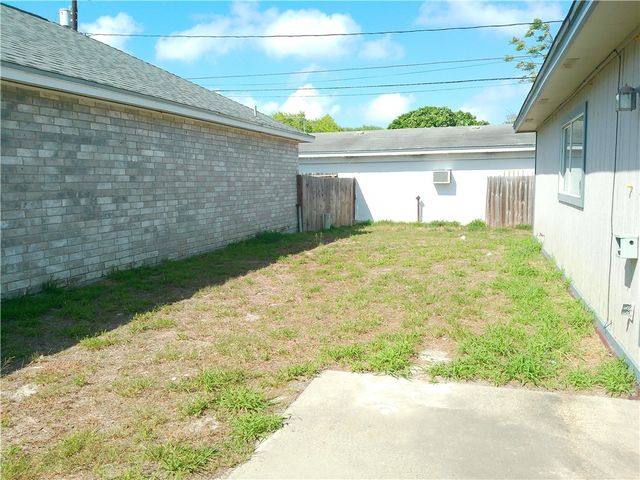 610 Kaipo Dr, Corpus Christi, TX 78418