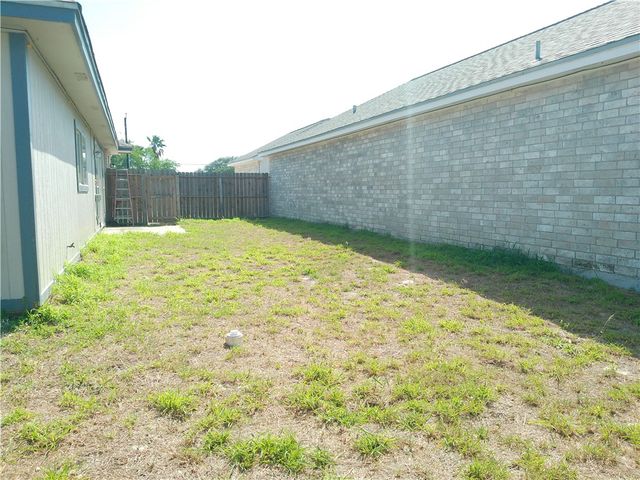 610 Kaipo Dr, Corpus Christi, TX 78418