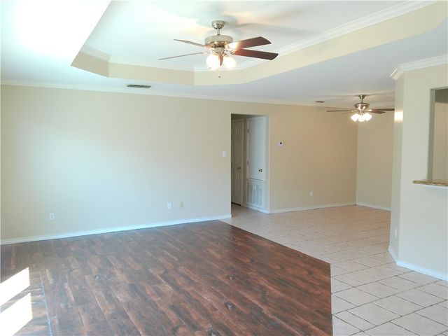 610 Kaipo Dr, Corpus Christi, TX 78418