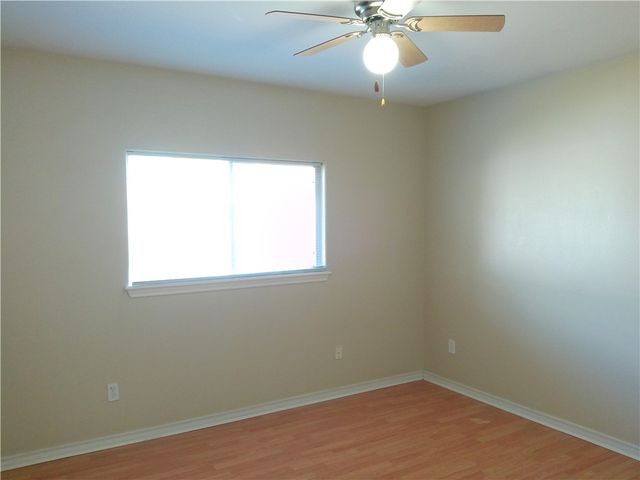 610 Kaipo Dr, Corpus Christi, TX 78418