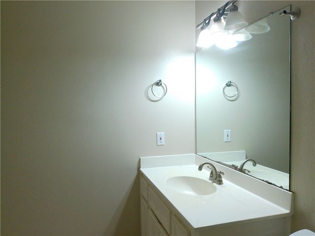 610 Kaipo Dr, Corpus Christi, TX 78418