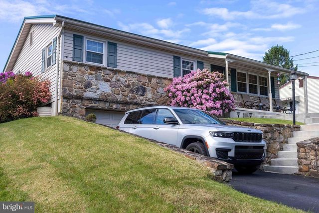 432 CAMERON ST, Marysville, PA 17053