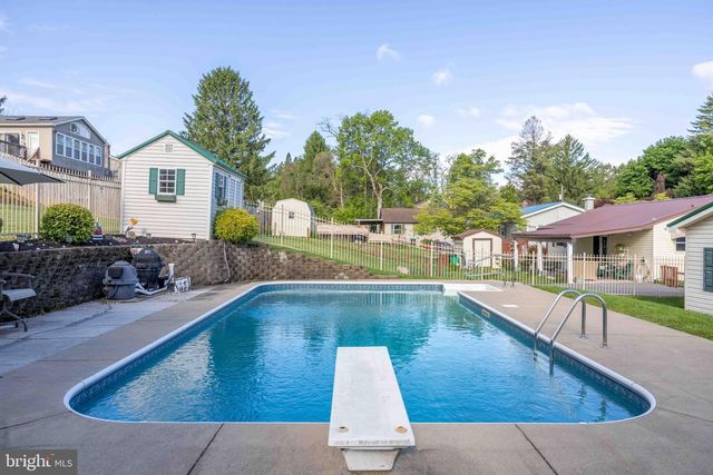 432 CAMERON ST, Marysville, PA 17053