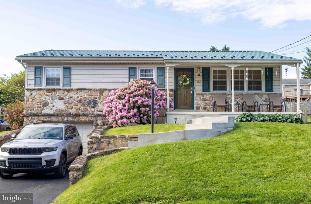 432 CAMERON ST, Marysville, PA 17053