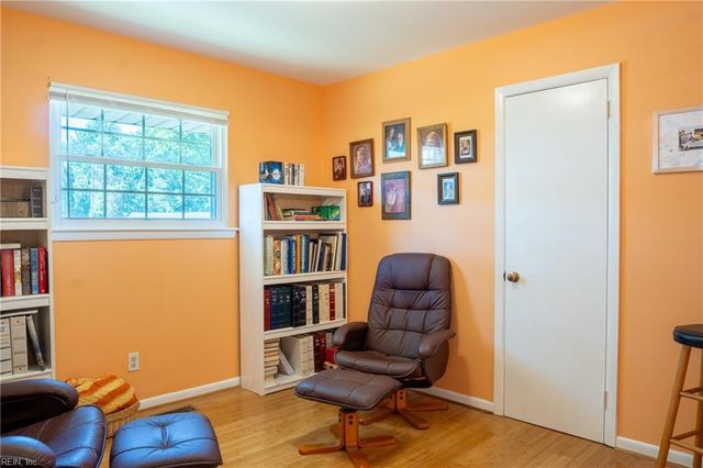 347 Avis CIR, Newport News, VA 23608
