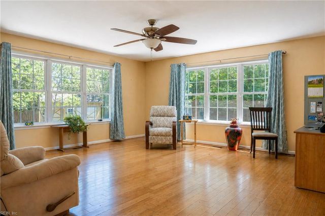 347 Avis CIR, Newport News, VA 23608