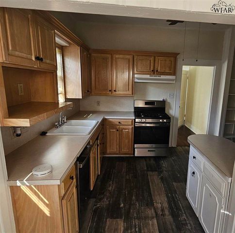 1707 COLLINS AVENUE, Wichita Falls, TX 76301