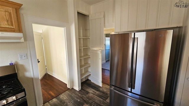 1707 COLLINS AVENUE, Wichita Falls, TX 76301