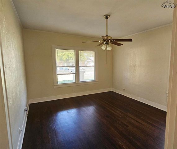 1707 COLLINS AVENUE, Wichita Falls, TX 76301