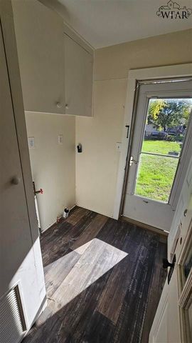 1707 COLLINS AVENUE, Wichita Falls, TX 76301