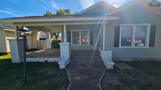 1707 COLLINS AVENUE, Wichita Falls, TX 76301