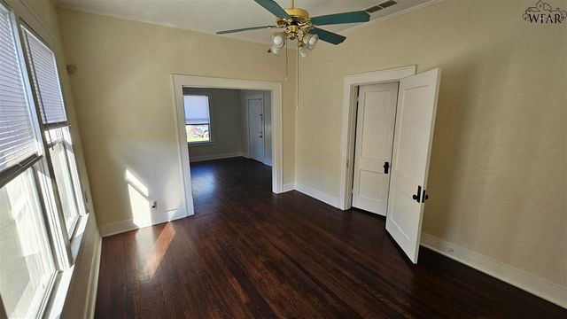 1707 COLLINS AVENUE, Wichita Falls, TX 76301