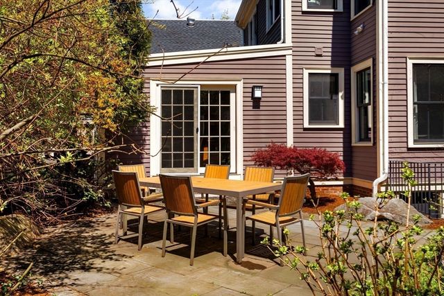 24 Gibson Street, Cambridge, MA 02138