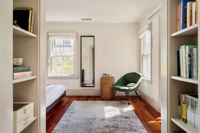 24 Gibson Street, Cambridge, MA 02138