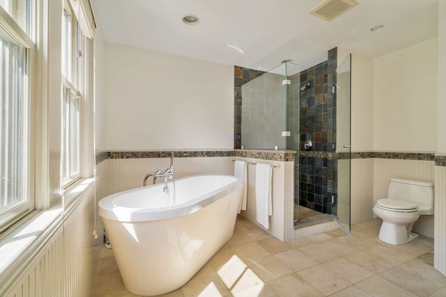 24 Gibson Street, Cambridge, MA 02138