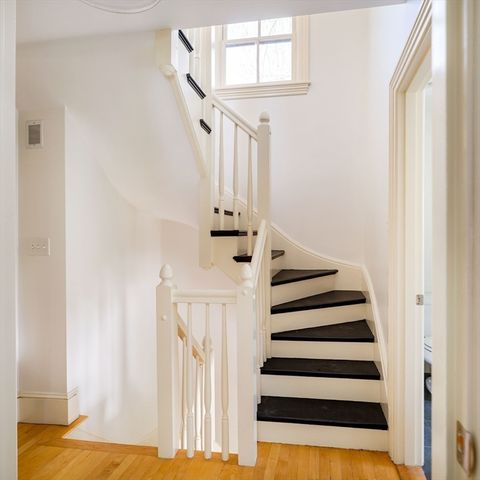 24 Gibson Street, Cambridge, MA 02138