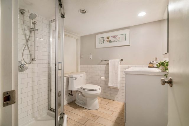 24 Gibson Street, Cambridge, MA 02138