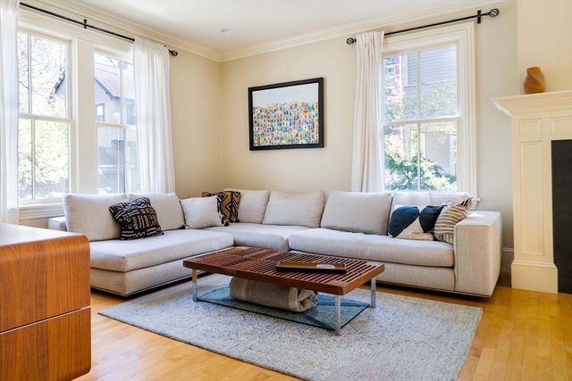 24 Gibson Street, Cambridge, MA 02138