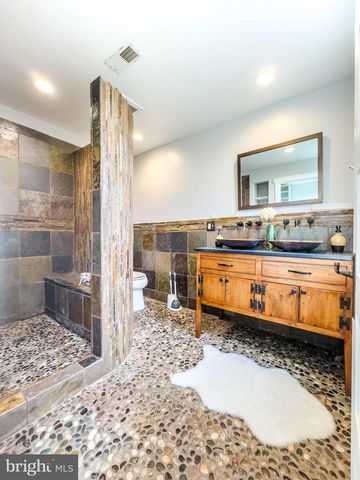 4922 9TH ST NW, Washington, DC 20011