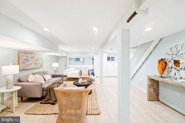 4922 9TH ST NW, Washington, DC 20011