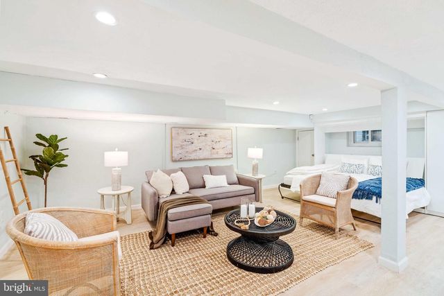 4922 9TH ST NW, Washington, DC 20011