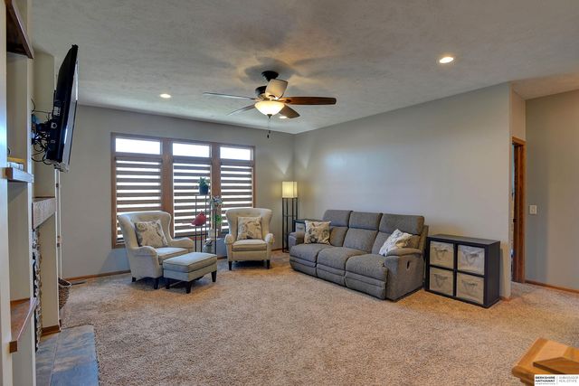 10020 N 152nd Street, Waverly, NE 68462