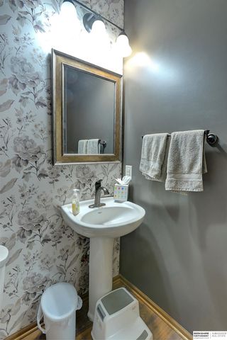 10020 N 152nd Street, Waverly, NE 68462